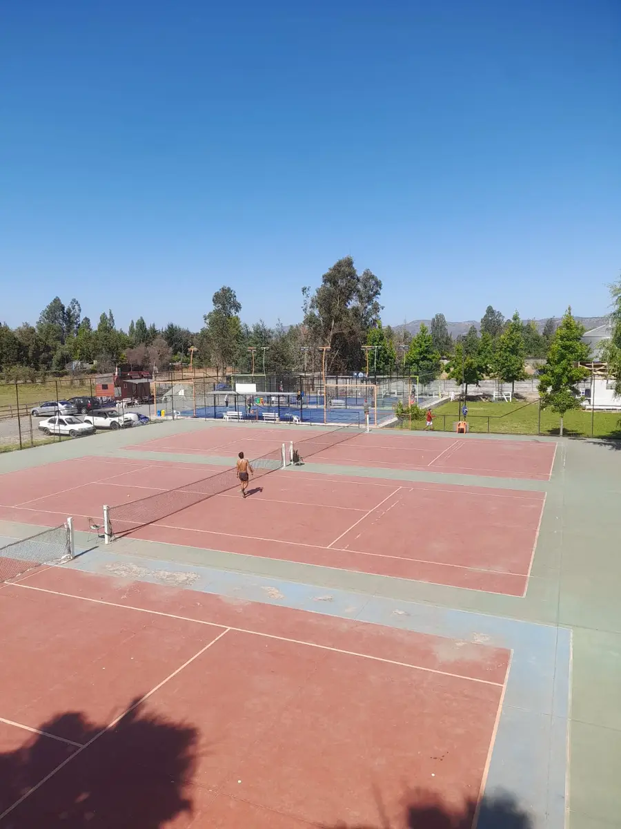 Canchas de tenis del rancho vistas desde altura
